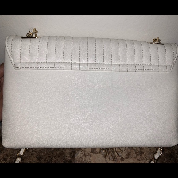 White and gold stunning Bebe purse - Picture 4 of 8